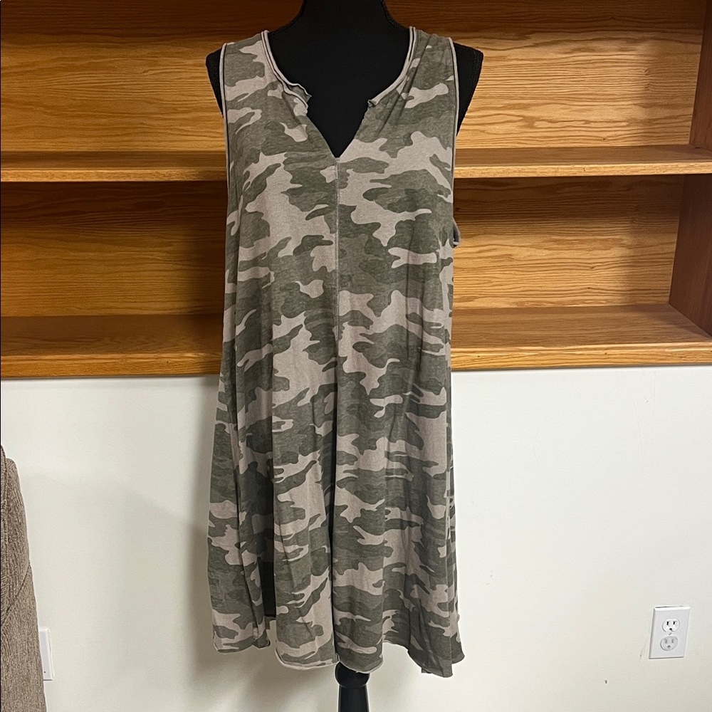 🍀6/$20 Universal Thread Olive Green camo Sleeveless Dress